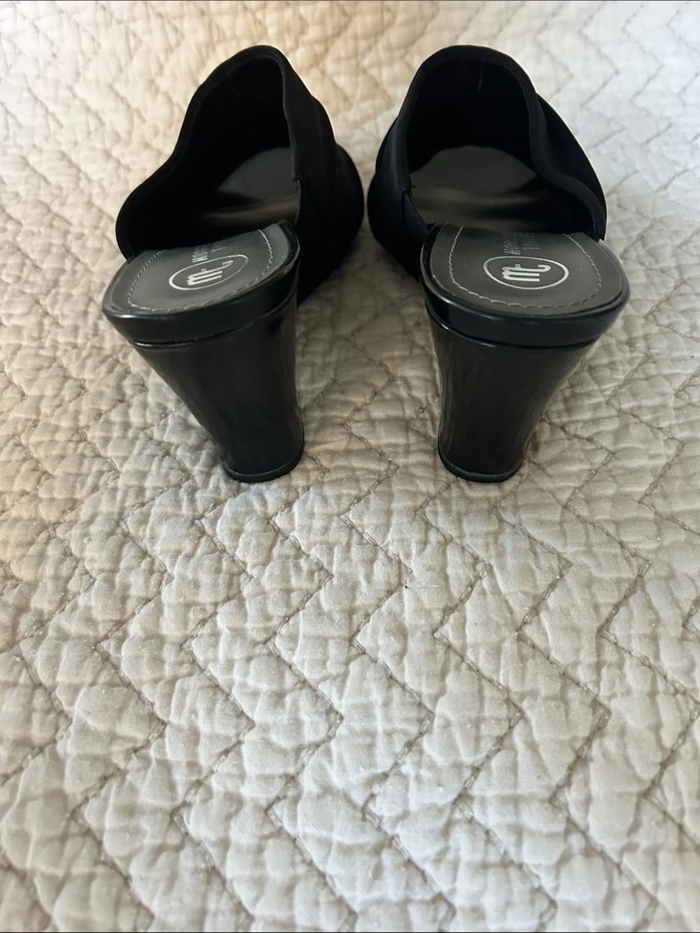 Mootsies Tootsies‎ black Slide Mule ruched upper strap low Wedge heel Size7.5
